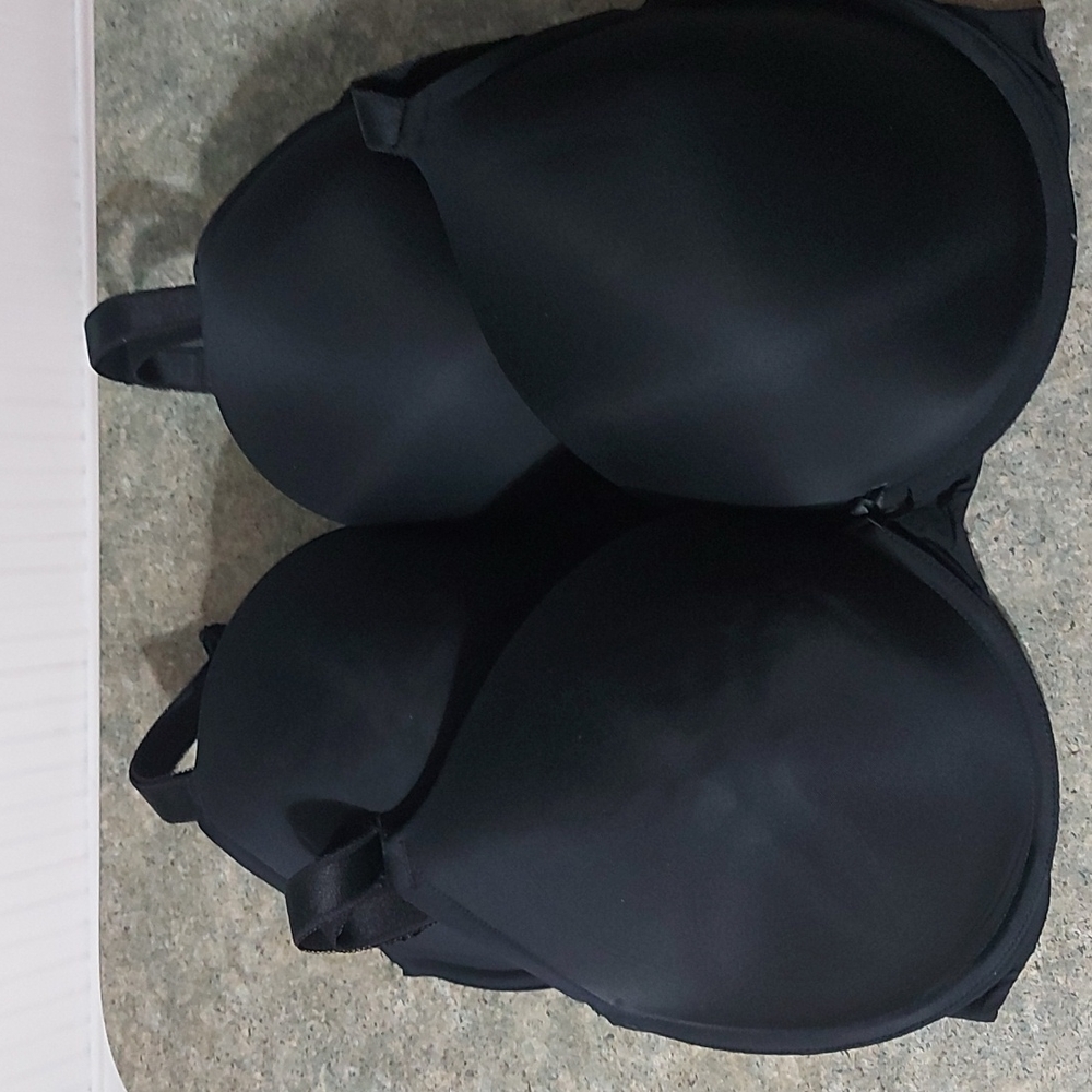 2 Torrid Curve 38H Black Back Smoothing Plunge Push Up Bras